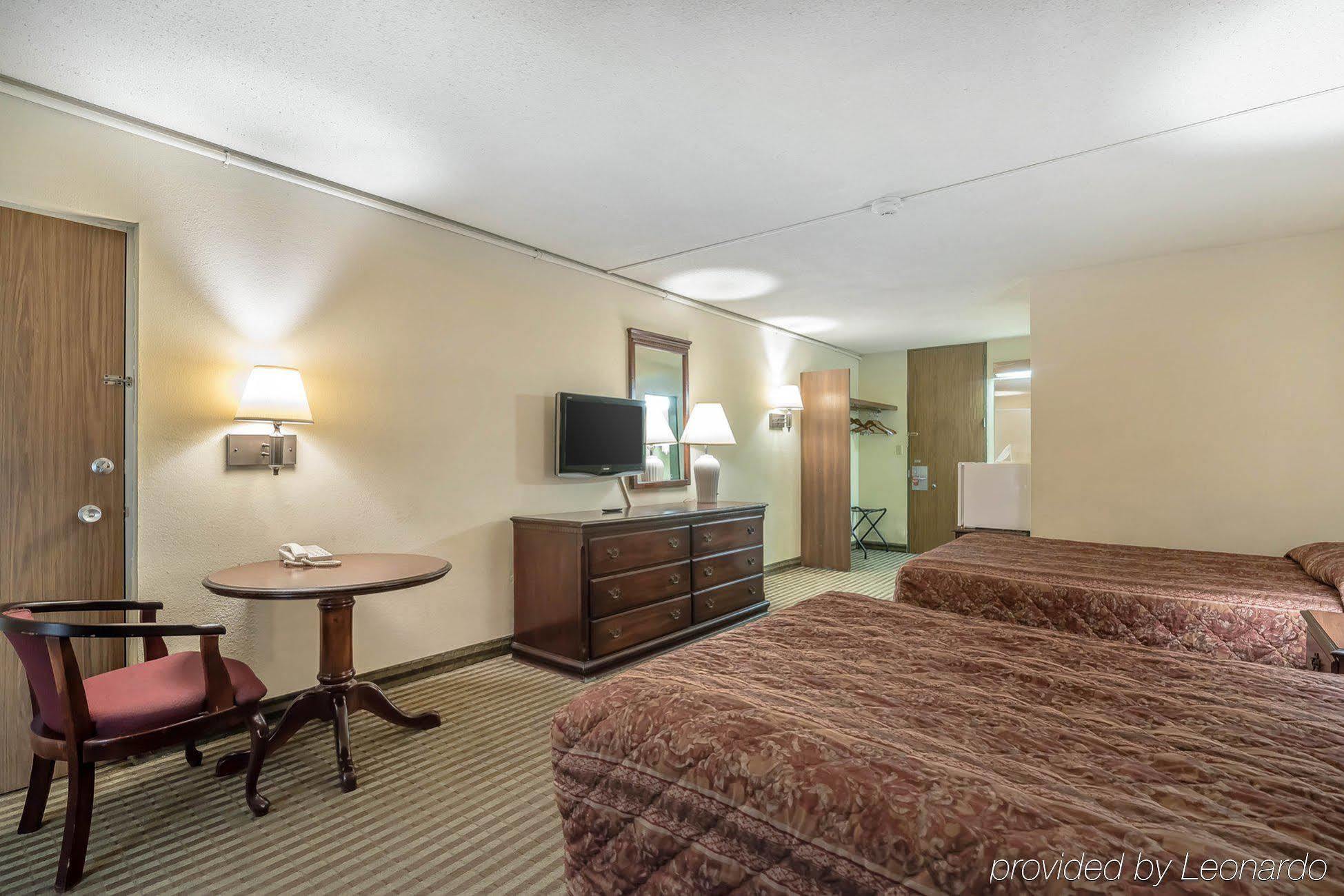 Econo Lodge Inn & Suites Binghamton Buitenkant foto